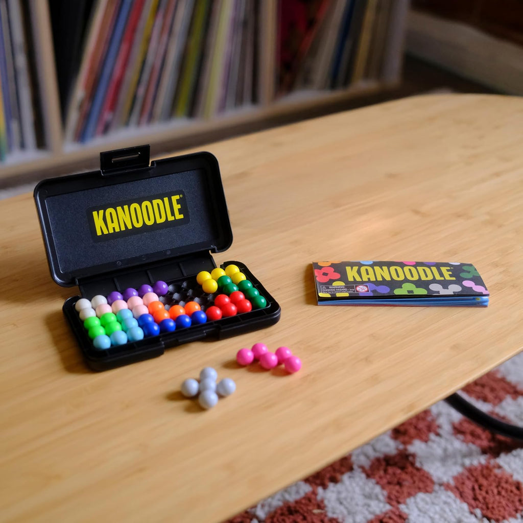Educational Insights Kanoodle — Portable 2D & 3D Puzzle Game